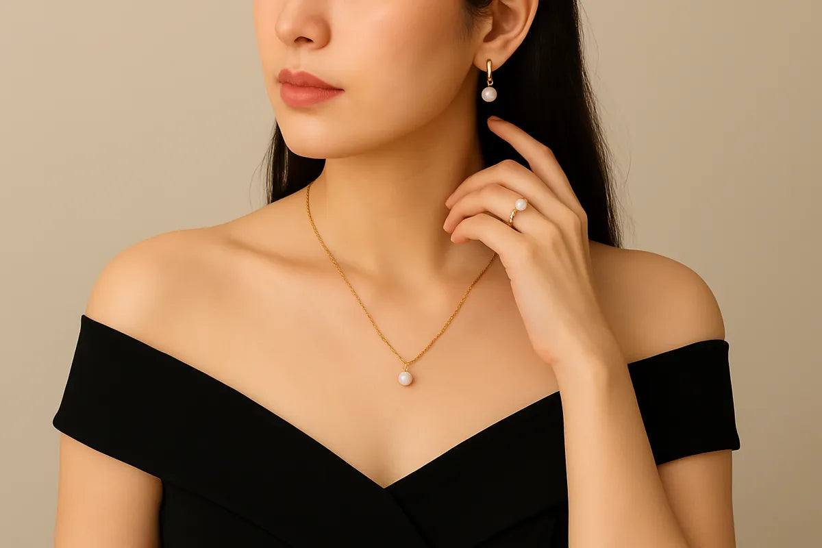 What Jewelry To Wear With An Off The Shoulder Dress? What Jewelry To Wear With An Off The Shoulder Dress?