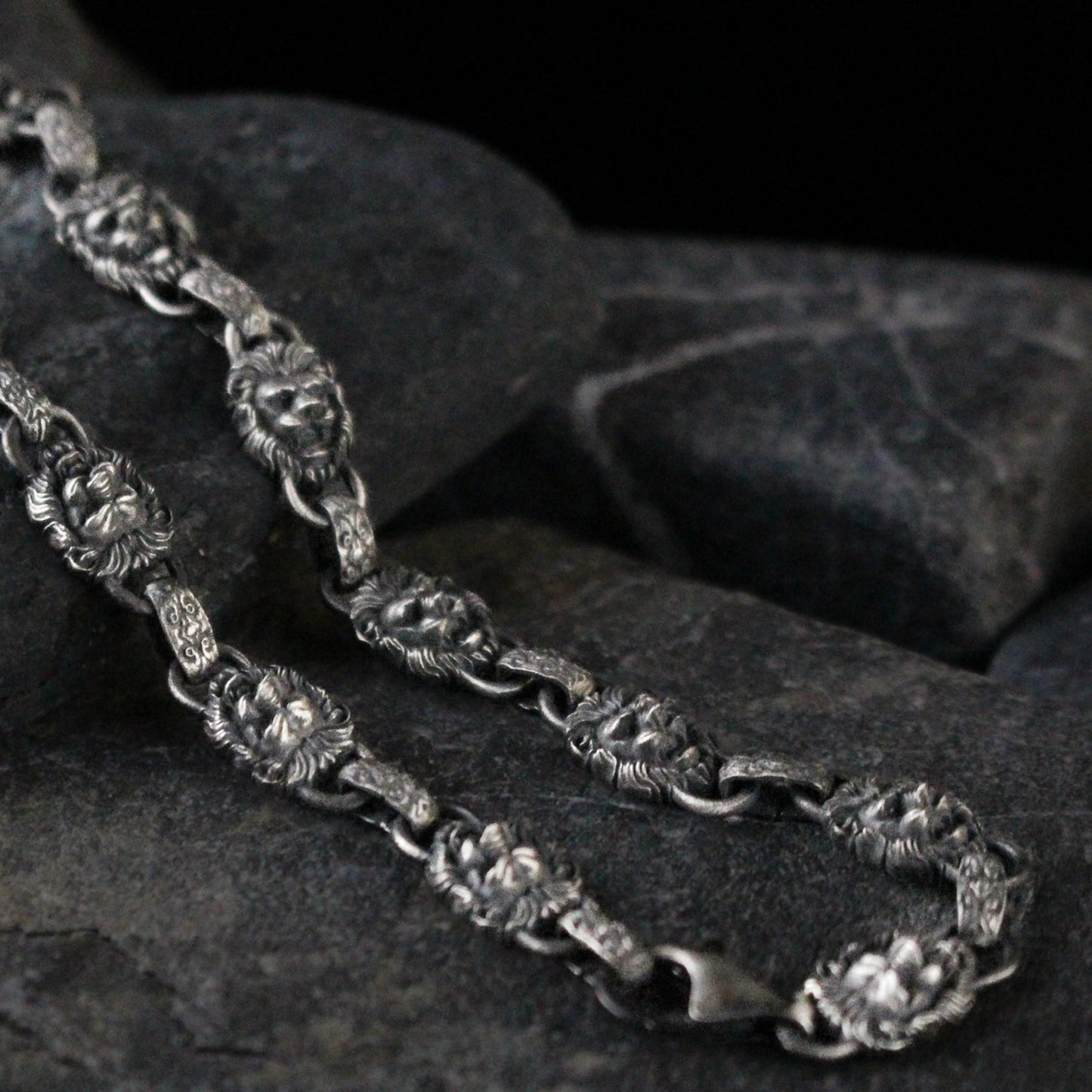 925K Sterling Silver Men's Chain Bracelet with Lion Head Motifs | Strength and Elegance Combined Jewelry