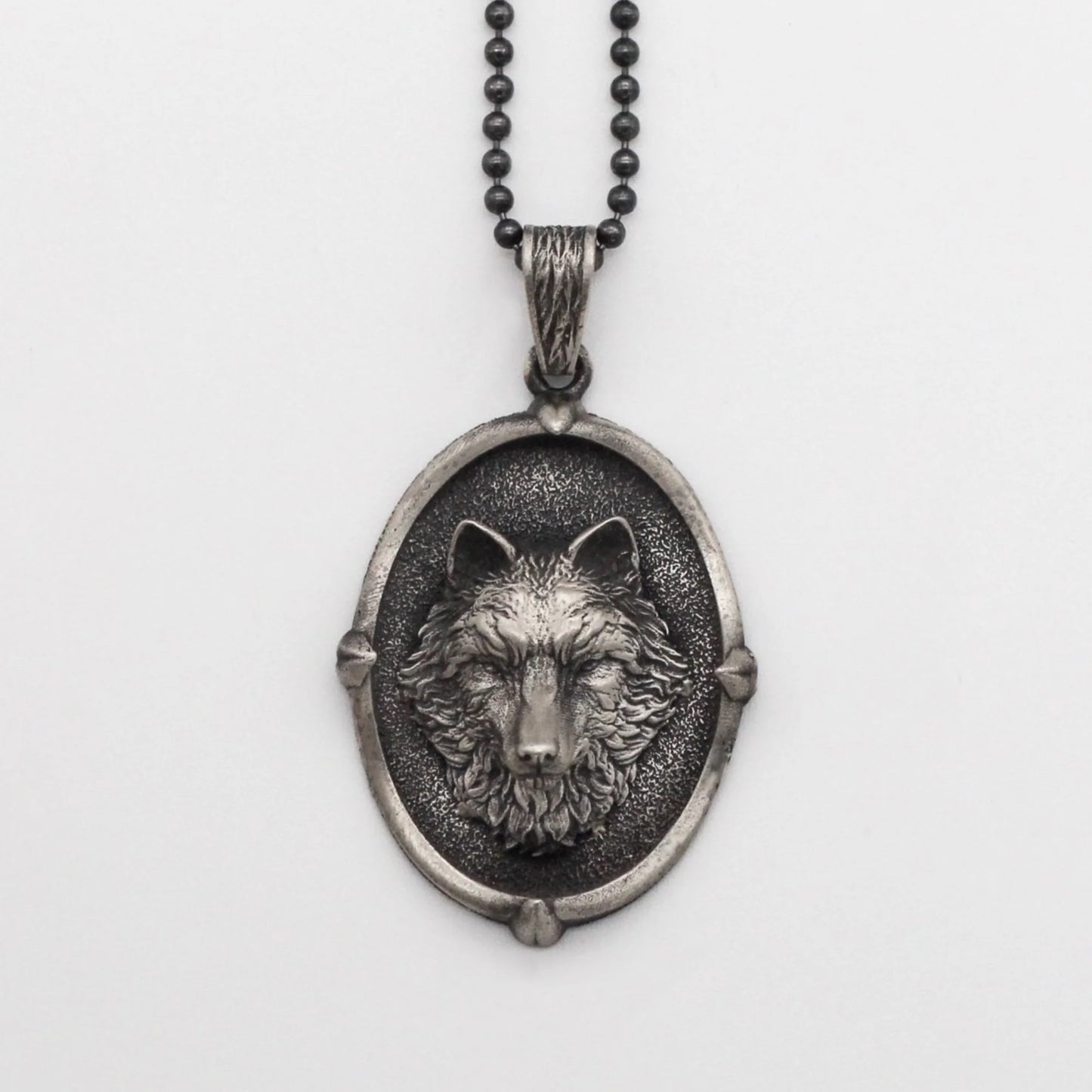 Wolf Head Oval Pendant Necklace in 925 Sterling Silver |  Unique Nature-Inspired Wolf Medallion Necklace