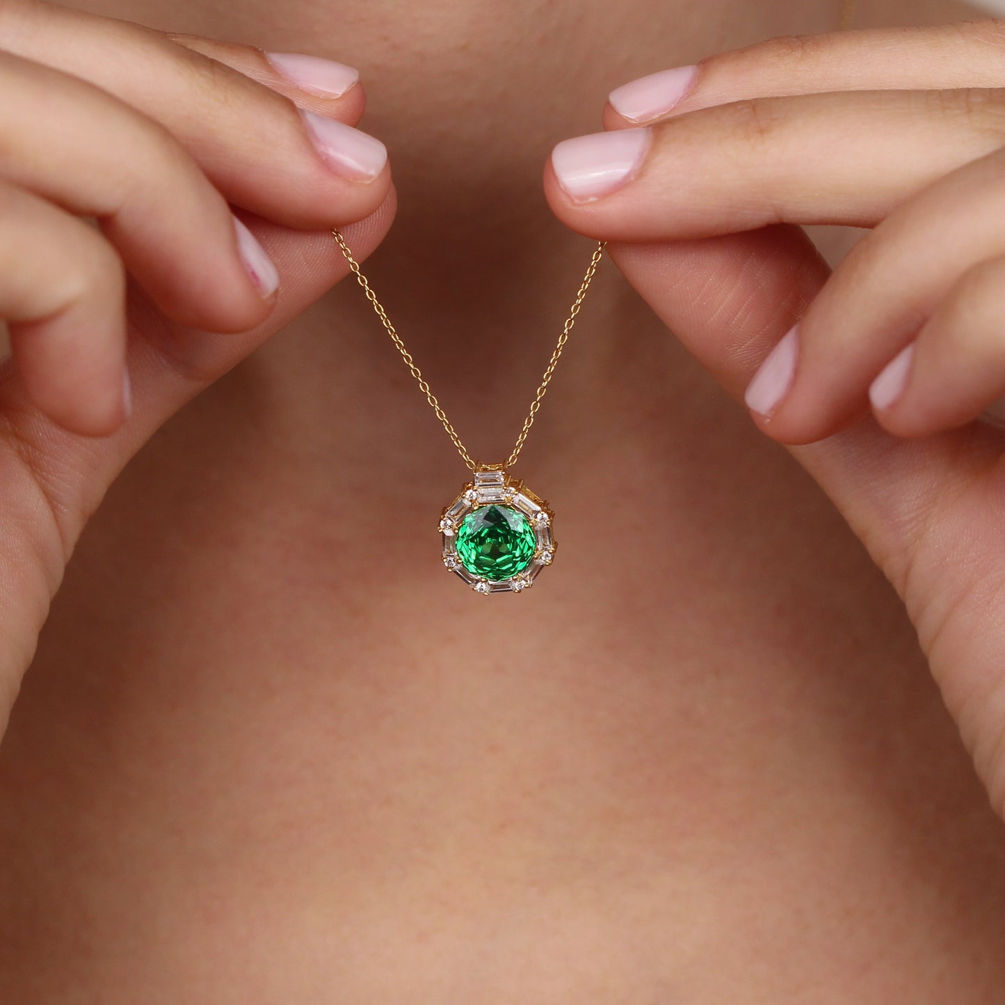 AKILINA 14K Gold Natural Emerald Necklace