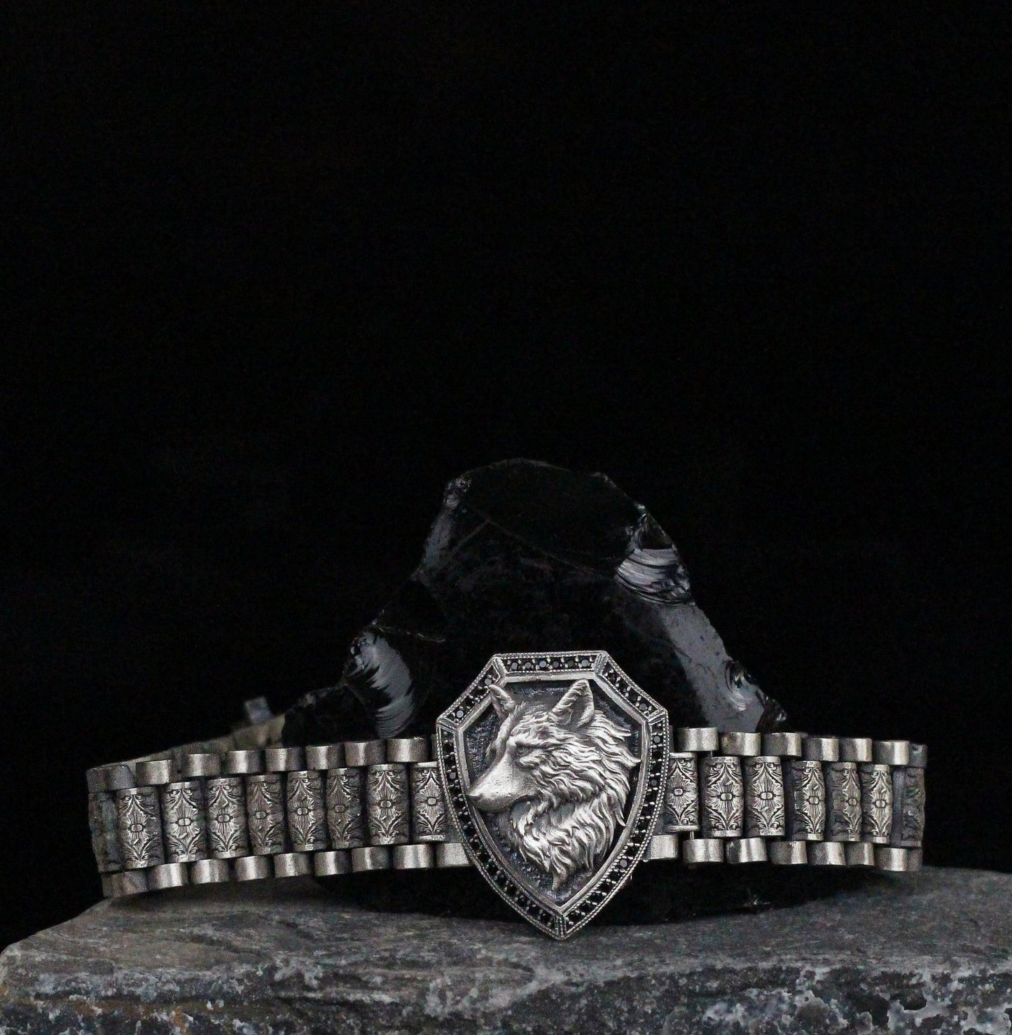 Men’s Wolf Shield Bracelet in 925K Sterling Silver | Antique Wolf Shield Jewelry Gift for Men