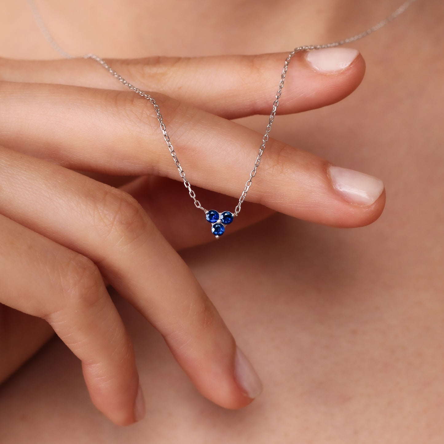 BILLIE 14K Altın Mavi Safir Üçlü Kolye