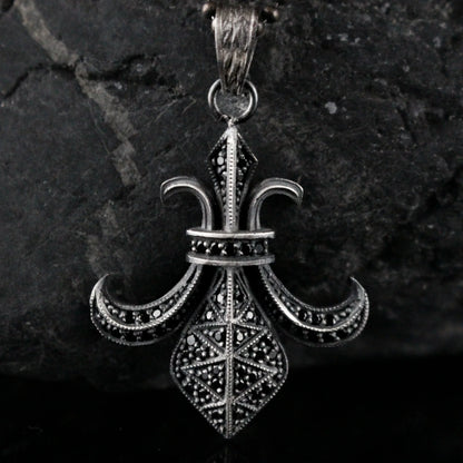 Exquisite Fleur-de-Lis Necklace in 925 Sterling Silver | Symbol of Elegance Oendant Necklace