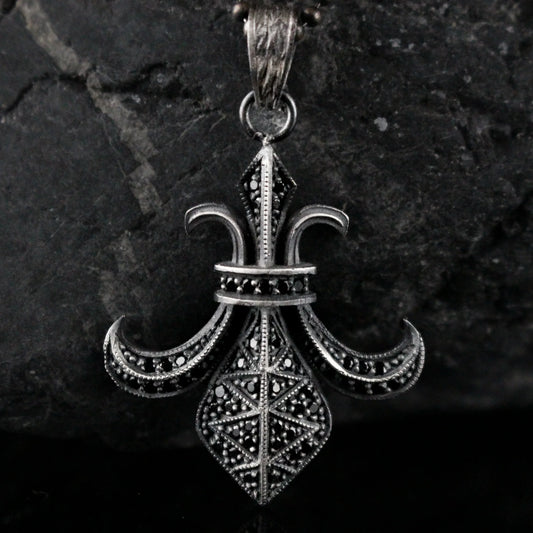 Exquisite Fleur-de-Lis Necklace in 925 Sterling Silver | Symbol of Elegance Oendant Necklace