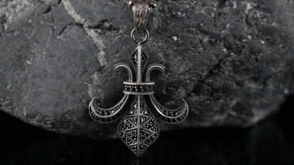 Exquisite Fleur-de-Lis Necklace in 925 Sterling Silver | Symbol of Elegance Oendant Necklace