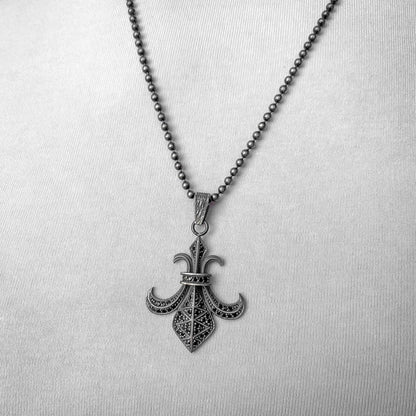 Exquisite Fleur-de-Lis Necklace in 925 Sterling Silver | Symbol of Elegance Oendant Necklace