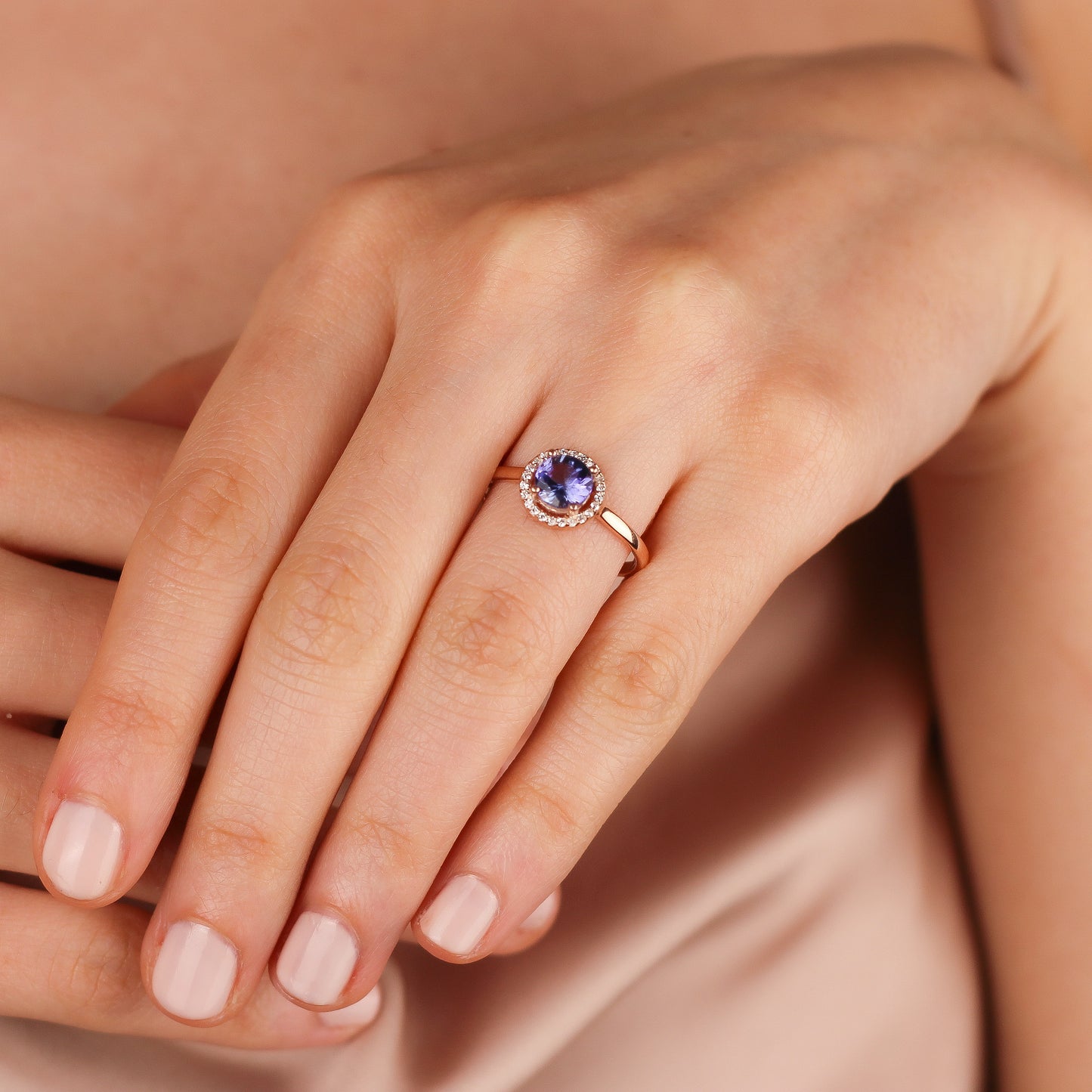 IZOLDA Solid Gold Tanzanite Engagement Ring | Luxury and Radiant Tanzanite Halo Ring for Her