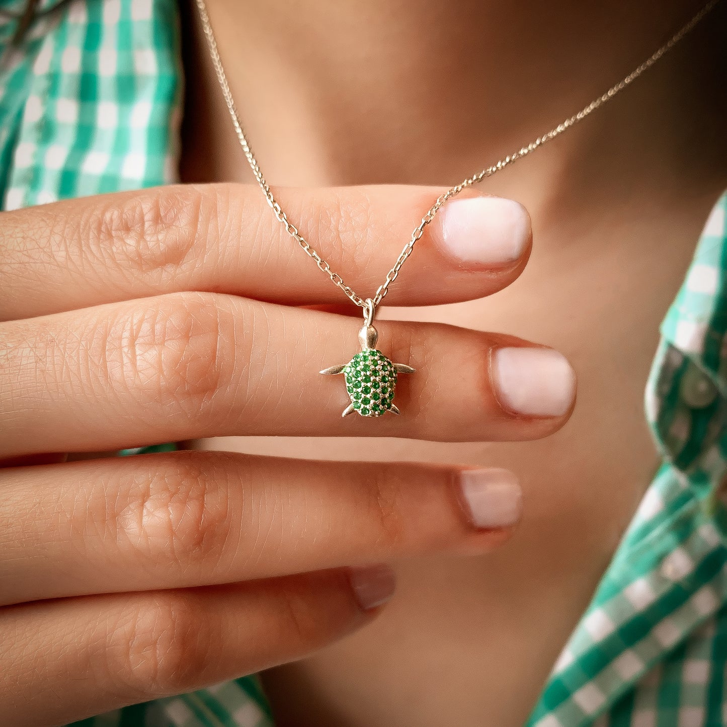 RONNIE Emerald Tortoise Necklace | Nature-Inspired Gold & Silver Gemstone Pendant