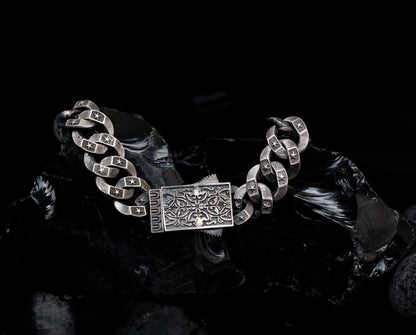 Sterling Silver Men's Bracelet with Star Details | Bold and Unique Chain Design