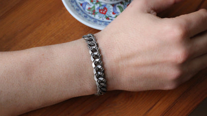 Sterling Silver Men's Bracelet with Star Details | Bold and Unique Chain Design