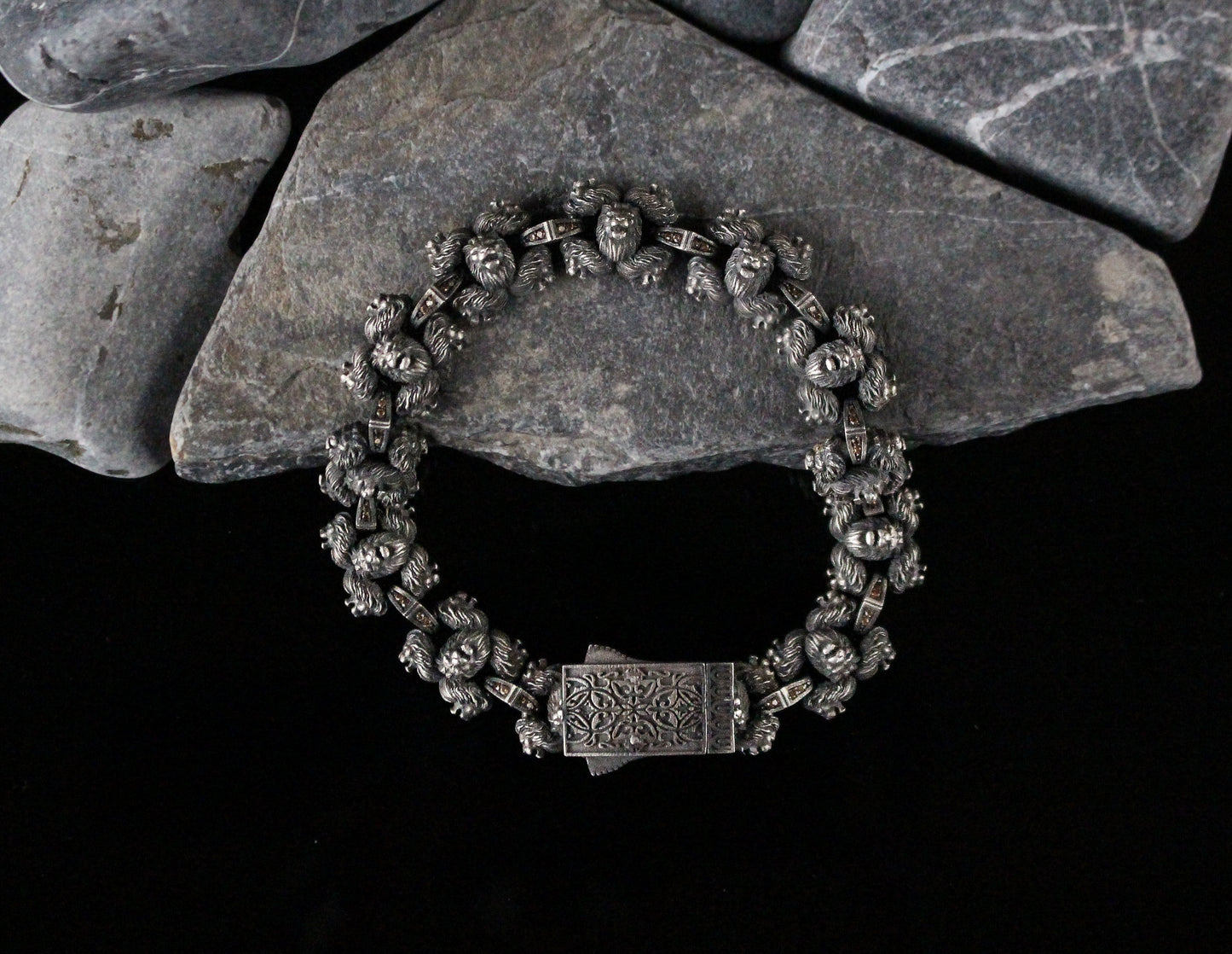 Sterling Silver Men's Lion Head Bracelet | Bold and Sophisticated Design