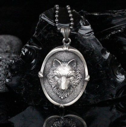 Wolf Head Oval Pendant Necklace in 925 Sterling Silver |  Unique Nature-Inspired Wolf Medallion Necklace