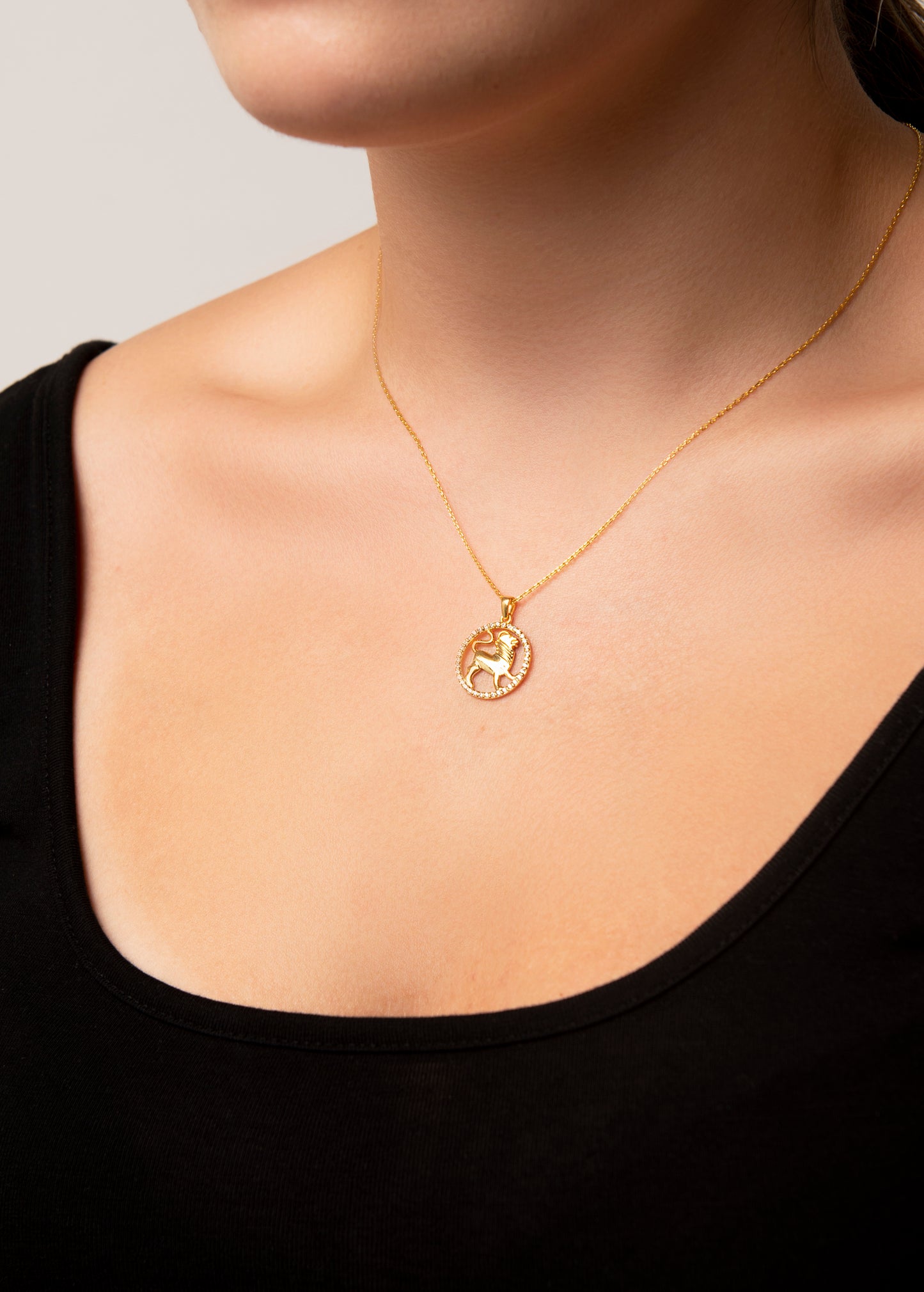 LEO Zodiac Necklace with Halo | Astrology-Inspired Gold & Silver Pendant Featuring Zircon or Diamonds