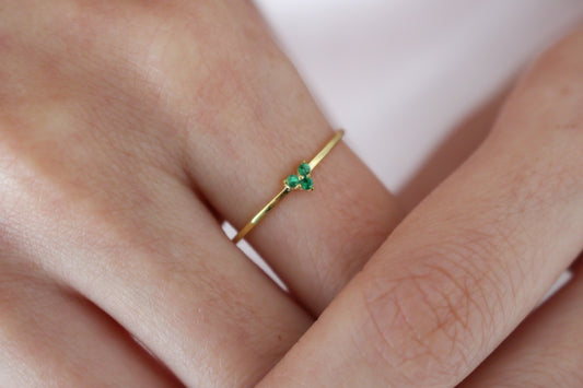 NINA 14K Gold Green Tsevorite Tiny Heart Promise Ring