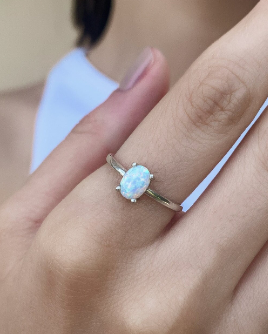 LUNA 14K Gold Natural Opal Ring